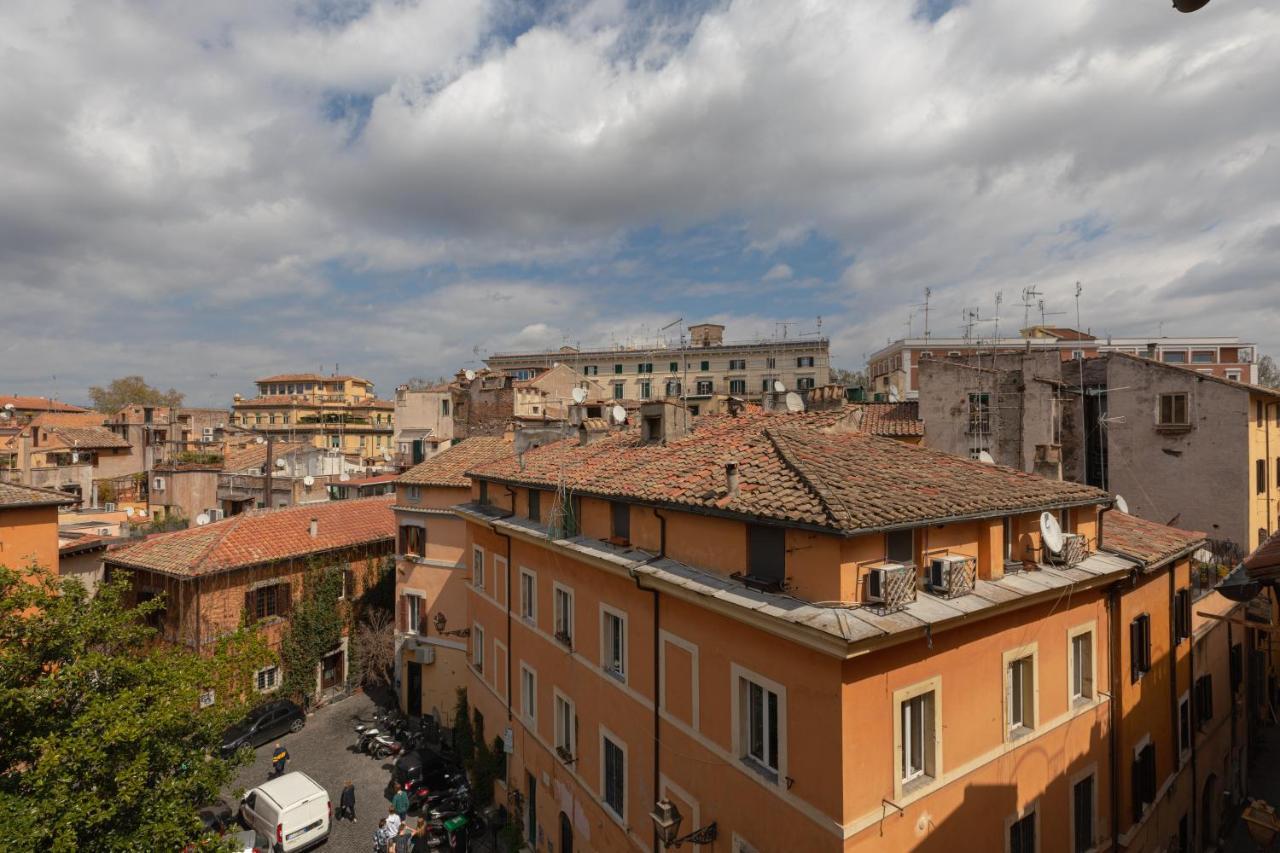 Amazing Penthouse With Terrace And Rooftop In Trastevere Roma Exterior foto
